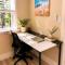 CasaViva Breeze - 2BR with Sunset Views, Firepit & Backyard - Walk to Fun & Eats in North Park & Hillcrest, 5 Min to Gaslamp