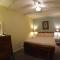Hyde Away Inn