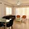 Kings Holiday Apartments