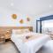 White suites