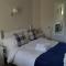 Central Bar Guesthouse