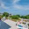 Oceanview Retreat w/ Private Beach Access