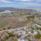 Chatham Coastal Retreat – Modern Dog-Friendly