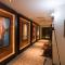Soluns Riverside Rooms