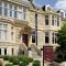 Brooks Guesthouse