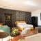 MareLuna Rooms