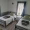 Downtown apartment next to highway netflix+wifi