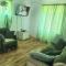 Downtown apartment next to highway netflix+wifi