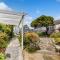 Spectacular Oceanfront Studio with Hot Tub & Loft