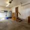 Broken Bow Getaway Pet Friendly Midtown