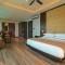 Two Seasons Coron Bayside Hotel