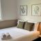 Reset (Hotel-Cafe-Coworking)