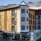 Glanz & Glory Hotel