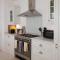 Beautiful house, Cirencester centre, parking
