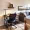 East Side Luxury 1BR Apt - Near Brady St with Balcony and Lounge