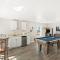 6175 - Longview Cottage