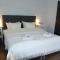 7th Room Guest House