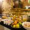 BeeClaire Guest House