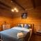 Twin Cabins / Cabanele Gemene