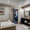 DoubleTree by Hilton Bloomington