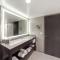 DoubleTree by Hilton Bloomington