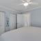 Sailfish Suites 1 - Waterfront & pet friendly