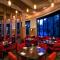The Roundhouse - بيكون