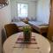 Zwei Bett Zimmer