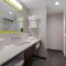 Hampton Inn & Suites Marina