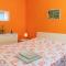 LES PETITES MAISONS maison orange