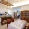 Rose Rider Guesthouse