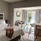 Comfort e Casa Guest Lodge Near OR Tambo Airport