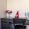 Maia Oporto Suites