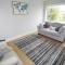 4 Bed in Swansea oc-hh682