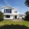 4 Bed in Swansea oc-hh682