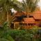 Golden Teak Home Resort - Szaraphi