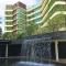 HostaHome Suites at Afiniti Residence walk to Legoland