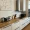 High Street Suites 3