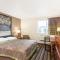Super 8 by Wyndham Richlands/Claypool Hill Area