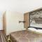 Super 8 by Wyndham Richlands/Claypool Hill Area