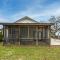 Pool, Porch and Stunning Views Spacious Texas Home!