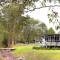 Leos Beach Hideaway - Stylish Tiny Home