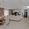 Luxury Villa Happiness Private Pool, Jacuzzi, Sauna & Gym Near the Beach