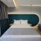 Sunset Boulevard Rooms