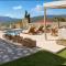 Minos Villa