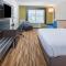 Holiday Inn Express Hotel & Suites Bismarck by IHG