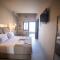 Theros Suites