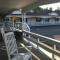 Longhouse Lodge Motel