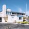 Bay Breeze Inn
