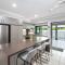 Kewarra Beach King Bed 4BR House, Pool, BBQ, Dog Friendly
